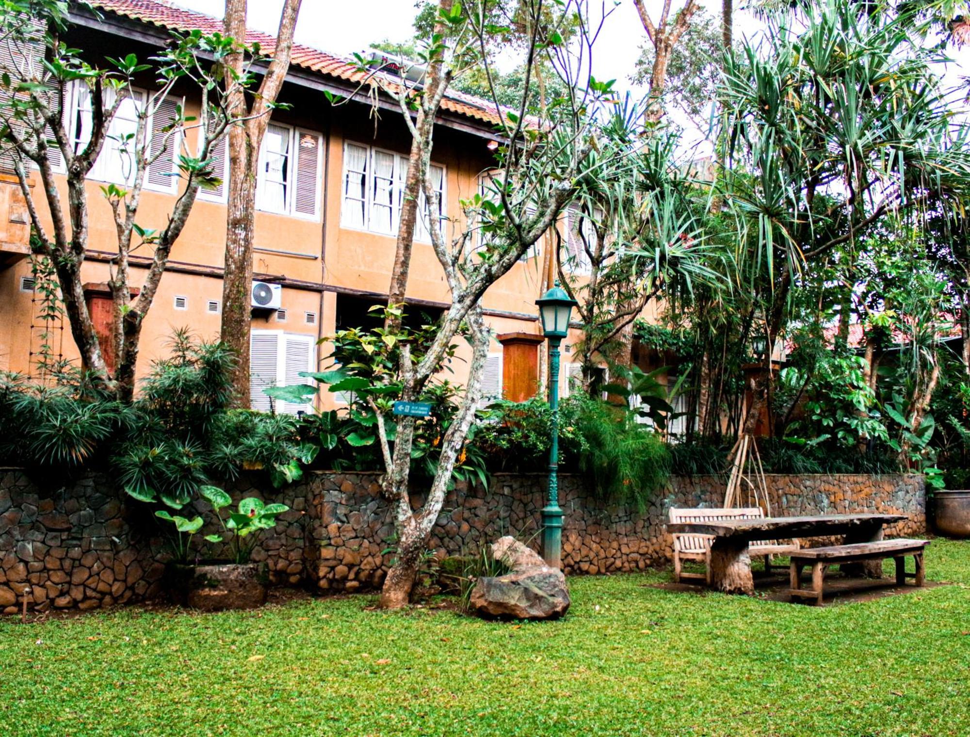 Kayu Arum Resort Salatiga Ngoại thất bức ảnh