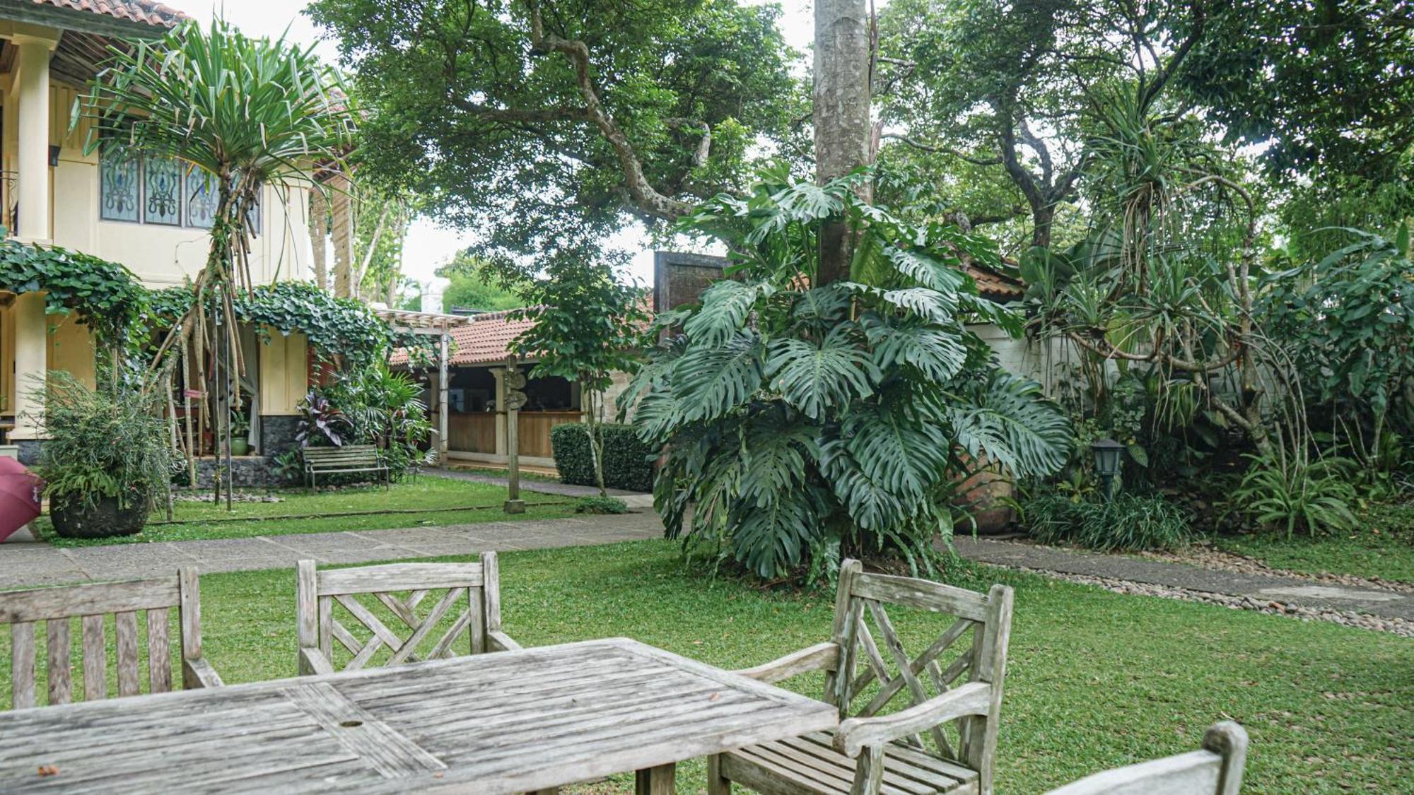 Kayu Arum Resort Salatiga Ngoại thất bức ảnh