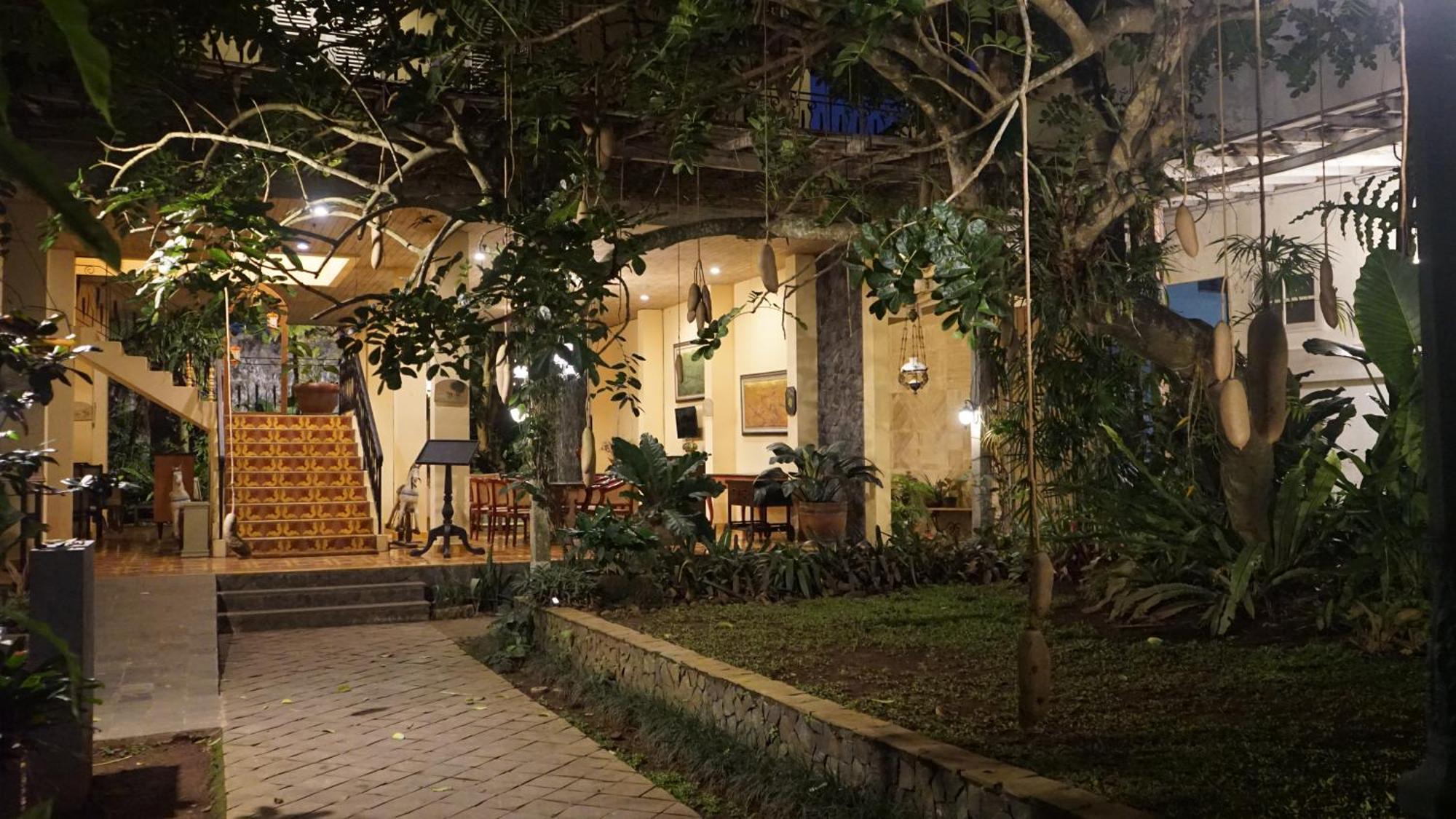 Kayu Arum Resort Salatiga Ngoại thất bức ảnh